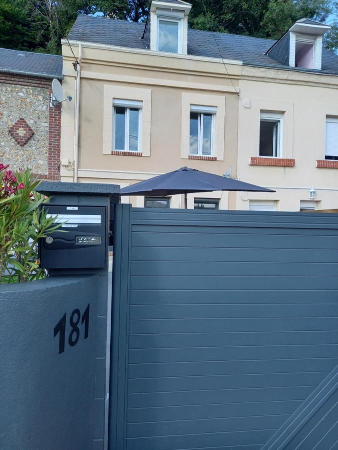 8 Places A La Bonne Escale * Fecamp